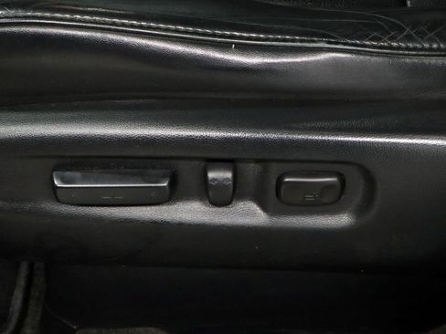 Used 2011 Honda Pilot Touring image 25