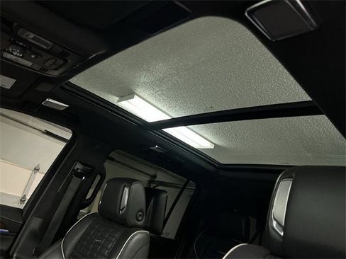 Used 2021 Cadillac Escalade ESV Sport Platinum image 19