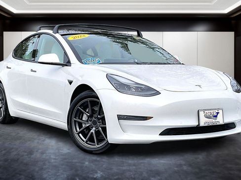Used 2022 Tesla Model 3 Long Range image 10