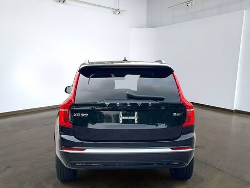 Certified 2023 Volvo XC90 B6 Plus AWD/4WD image 5