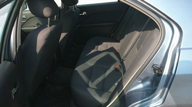 Used 2011 Ford Fusion SE FWD image 9