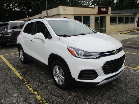Used 2019 Chevrolet Trax LT w/ LT Convenience Package AWD/4WD image 4