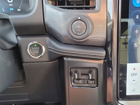 Used 2023 Ford F150 Lightning Platinum image 25