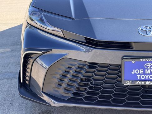 Certified 2026 Toyota Camry SE FWD image 5