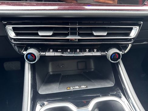 Used 2026 Chevrolet Traverse RS image 22