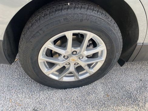 Used 2024 Chevrolet Equinox LT image 16