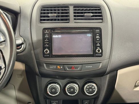 Used 2017 Mitsubishi Outlander Sport SE image 24