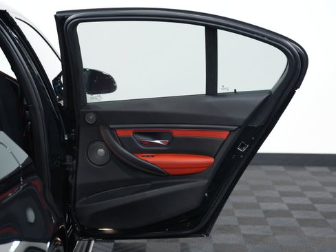 Used 2018 BMW M3 Coupe w/ Competition Package image 29