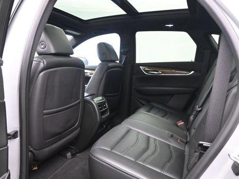 Used 2017 Cadillac XT5 Platinum w/ Driver Assist Package AWD/4WD image 23