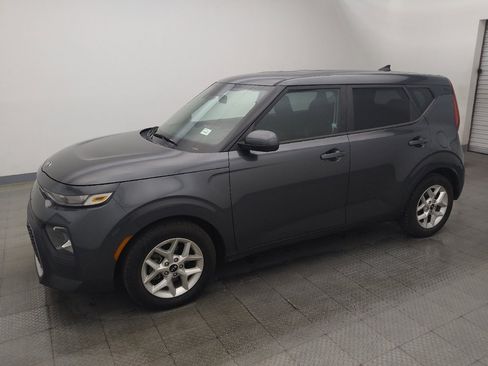 Used 2021 Kia Soul S FWD image 2