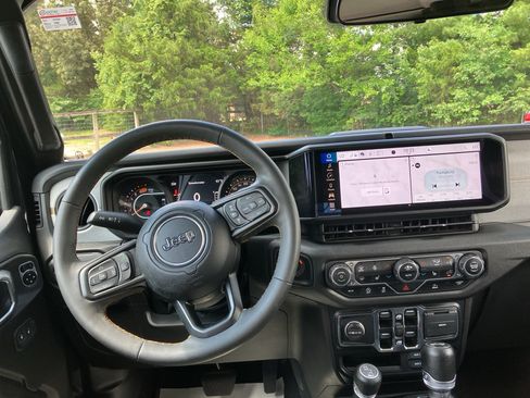 Certified 2024 Jeep Wrangler Unlimited Sport AWD/4WD image 9