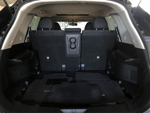 Used 2015 Nissan Rogue SV AWD/4WD image 13