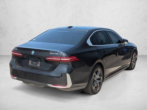 Used 2024 BMW i5 eDrive40i w/ Executive Package RWD image 4