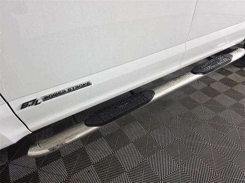 Used 2017 Ford F250 XLT image 9