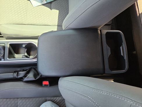 Certified 2020 Toyota Tacoma SR5 image 31