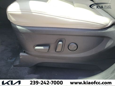 Certified 2022 Kia Telluride EX w/ EX Premium Package FWD image 23