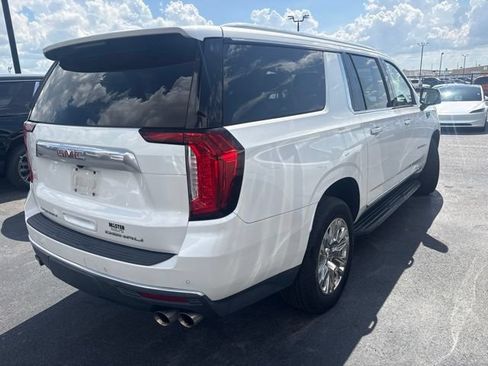 Used 2021 GMC Yukon XL Denali AWD/4WD image 6