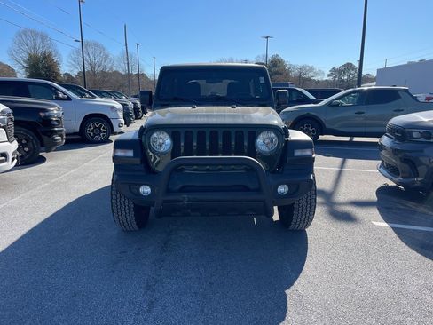 Used 2022 Jeep Wrangler Unlimited Sport image 3