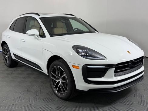 New 2026 Porsche Macan AWD/4WD image 9