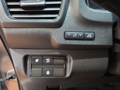 Used 2022 Nissan Leaf S image 23