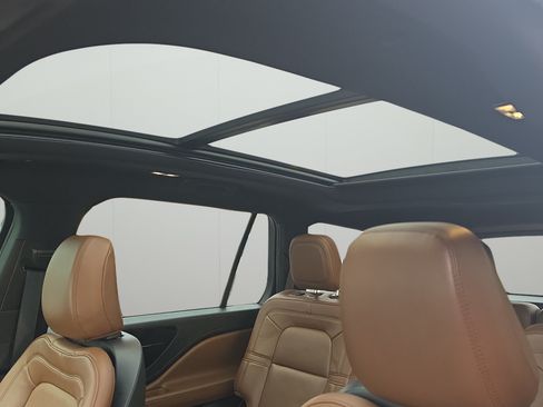 Used 2024 Lincoln Aviator Reserve w/ Jet Package RWD image 19