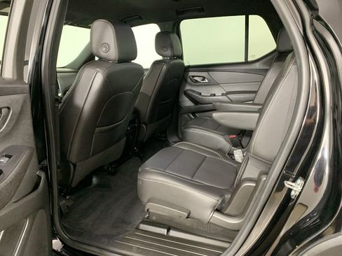 Used 2022 Chevrolet Traverse LT w/ LPO, 'HIT The Road' Package image 32