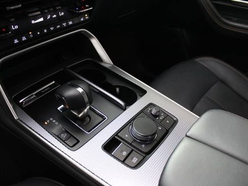 Used 2024 MAZDA CX-90 3.3 Turbo w/ Preferred Package image 16