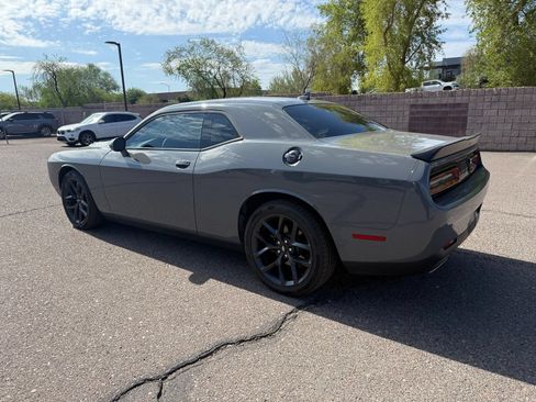 Used 2019 Dodge Challenger SXT w/ Plus Package RWD image 7