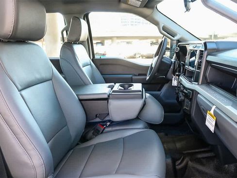 New 2026 Ford F250 XL w/ XL Chrome Package image 24