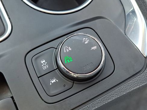 Used 2020 Chevrolet Traverse Premier w/ LPO, Midnight Edition image 15