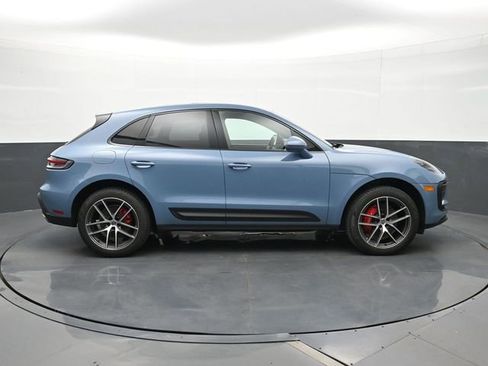 Certified 2022 Porsche Macan S image 24
