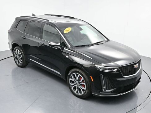 Certified 2024 Cadillac XT6 Sport w/ Platinum Package image 44