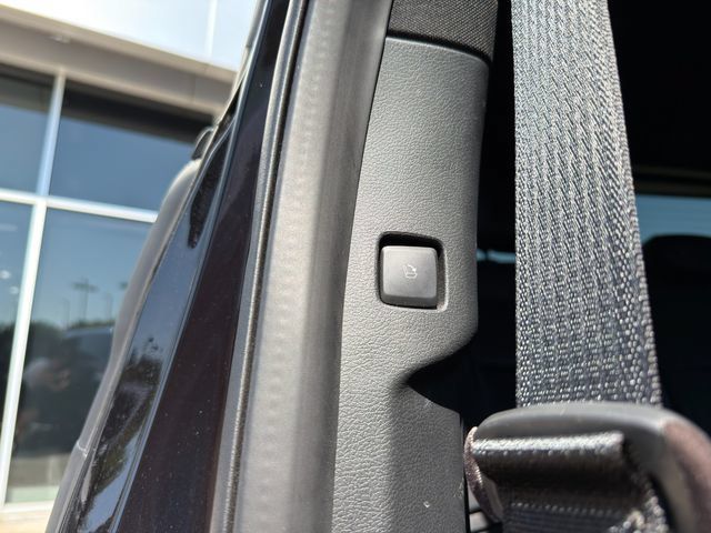 Used 2022 Lincoln Navigator Reserve AWD/4WD image 13