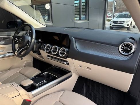 Certified 2023 Mercedes-Benz GLA 250 4MATIC image 52