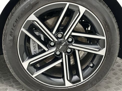 Certified 2025 Genesis G80 2.5T Advanced image 10