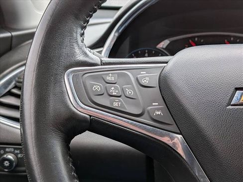 Used 2016 Chevrolet Malibu Premier w/ Driver Confidence Package FWD image 12