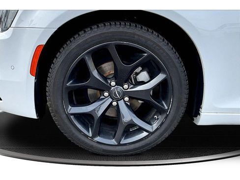 Certified 2022 Chrysler 300 S w/ Comfort Group image 10