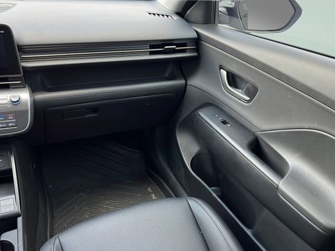 Certified 2024 Hyundai Kona Limited FWD image 13