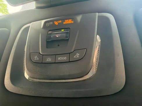 Used 2025 Toyota Crown Signia AWD/4WD image 27