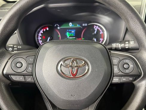 Used 2024 Toyota RAV4 XLE FWD image 26