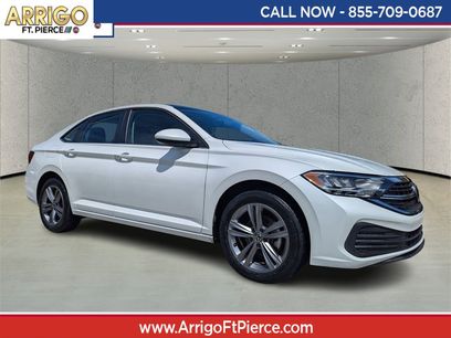 Used 2023 Volkswagen Jetta SE w/ Panoramic Sunroof Package