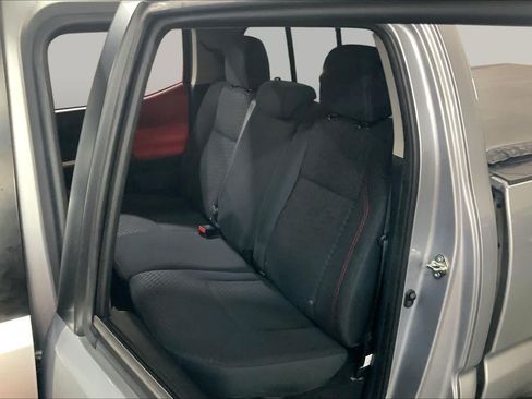 Used 2021 Toyota Tacoma SR5 AWD/4WD image 21