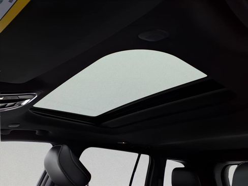 New 2025 Jeep Grand Cherokee Altitude image 19