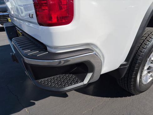 Used 2025 Chevrolet Silverado 2500 LT w/ Convenience Package image 15