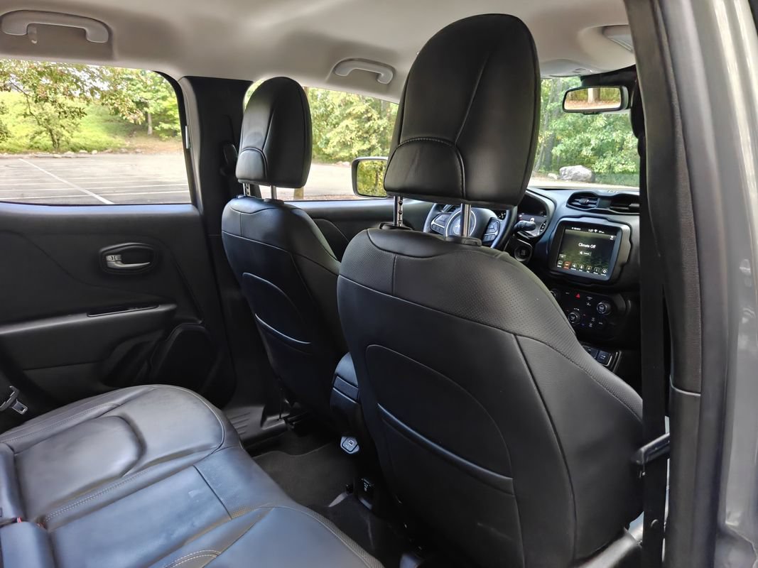 Used 2021 Jeep Renegade Limited AWD/4WD image 18