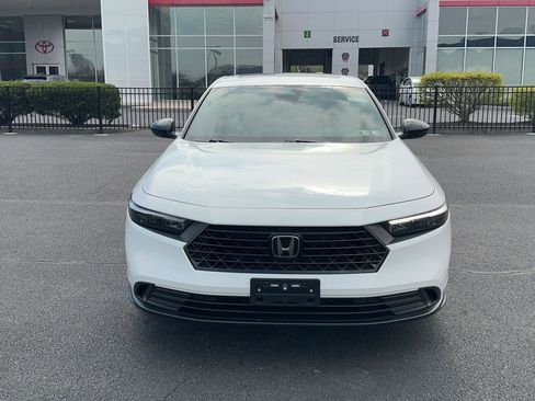 Used 2023 Honda Accord Sport image 2