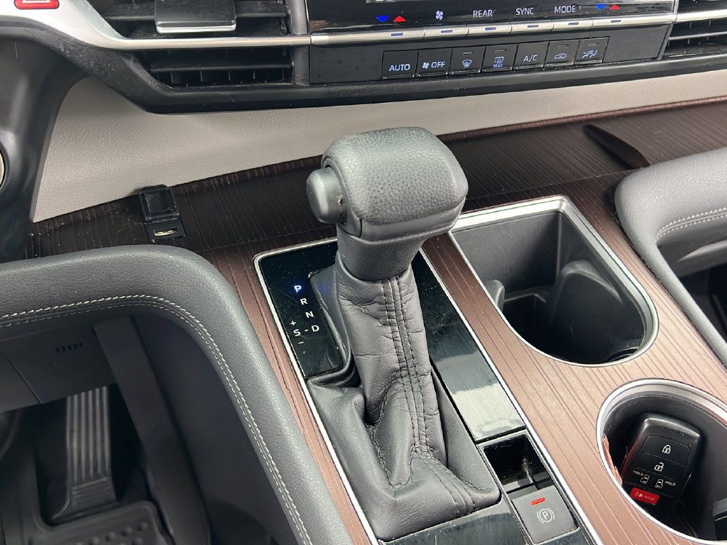 Certified 2021 Toyota Sienna LE FWD image 27