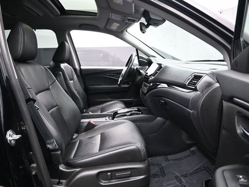 Used 2020 Honda Pilot Touring image 28
