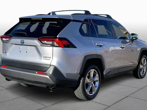 Used 2021 Toyota RAV4 Limited image 11