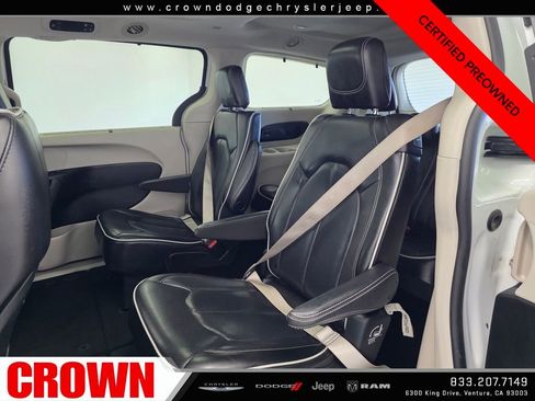 Certified 2023 Chrysler Pacifica Limited image 19